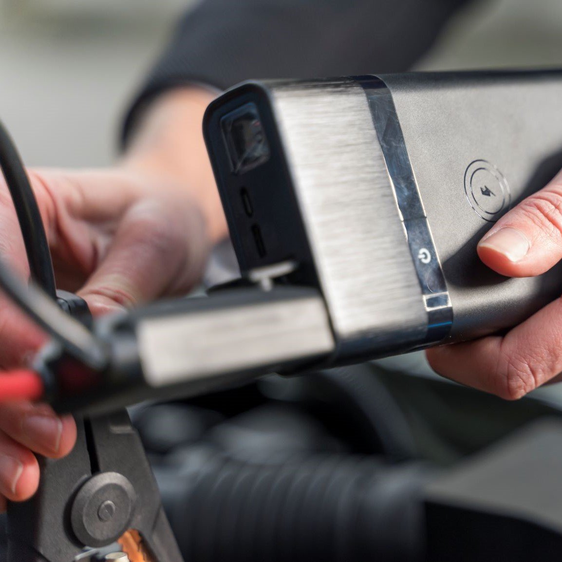 Starke Starthilfe für Dein Auto & handliche Powerbank fürs Handy - TypeS presented by Horizon Brands Europe