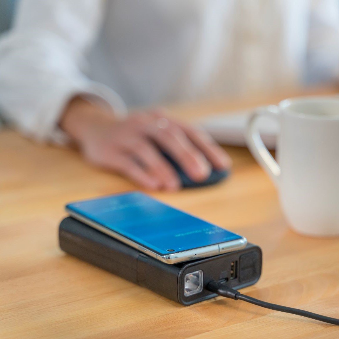 Starke Starthilfe für Dein Auto & handliche Powerbank fürs Handy - TypeS presented by Horizon Brands Europe